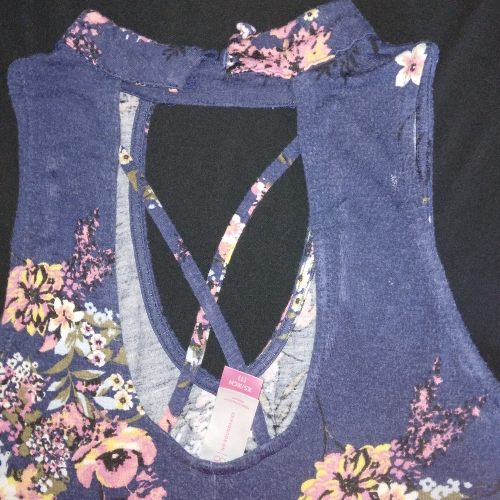 Dress - Picture 2 of 6